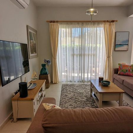 Stylish Garden Apartment At Paphos Harbour ภายนอก รูปภาพ